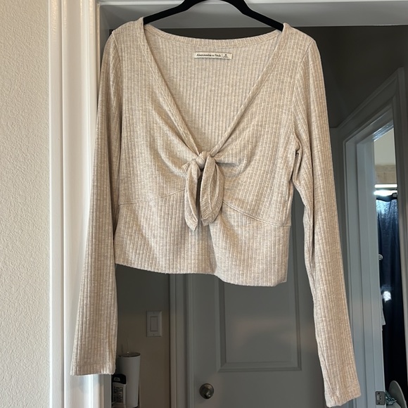 Long sleeve top - Picture 2 of 3